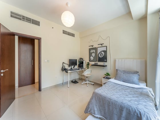 Boulevard View | Low Floor | Spacious Layout, picture 13
