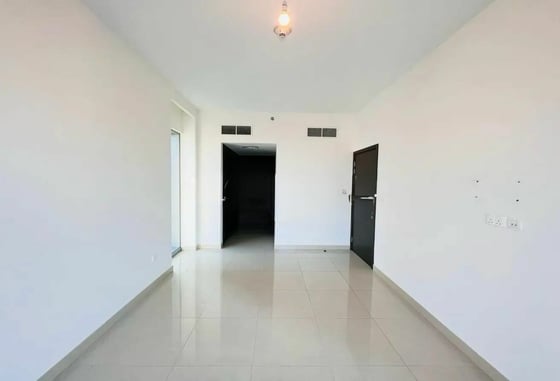 High Floor | Desirable Layout | Water View, picture 6