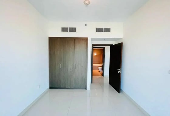 High Floor | Desirable Layout | Water View, picture 10