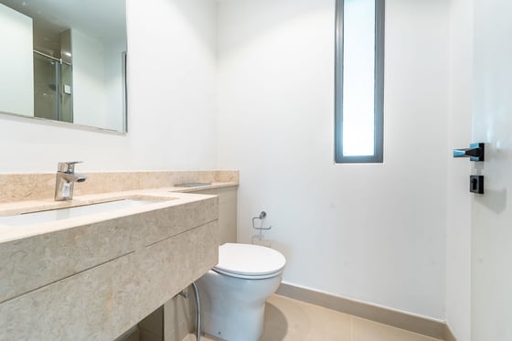Corner Unit | Vacant on Transfer | Greenbelt Backing, picture 13
