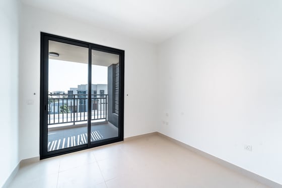 Corner Unit | Vacant on Transfer | Greenbelt Backing, picture 10