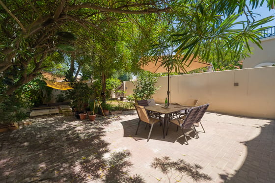 Walk to the Pool | Single Row | Private Garden, picture 17