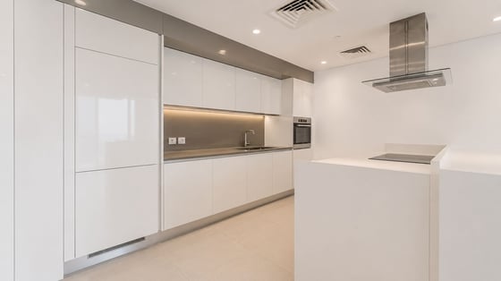 Unfurnished I Sea View I Spacious Layout, picture 5