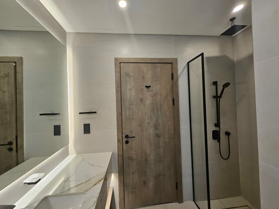 Spacious | Modern | Brand New | View Today, picture 23