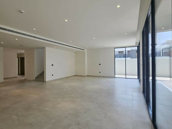 Spacious | Modern | Brand New | View Today, picture 5