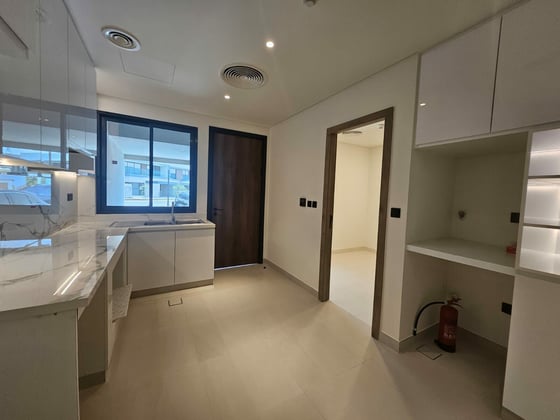 Spacious | Modern | Brand New | View Today, picture 17