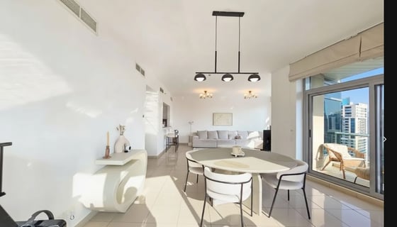 Full Marina View | Rare Layout | High Floor, picture 4