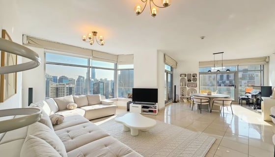 Full Marina View | Rare Layout | High Floor, picture 2