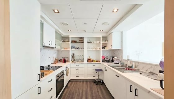 Full Marina View | Rare Layout | High Floor, picture 5