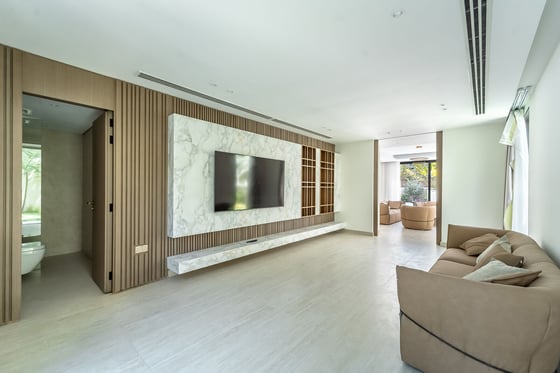 Fully Upgraded | Vacant On Transfer | Must See, picture 8
