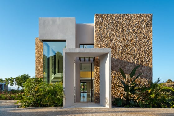 An exceptional contemporary residence located in Benahavis, picture 1