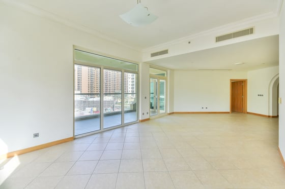Exclusive | VOT | Close to Nakheel Mall., picture 2
