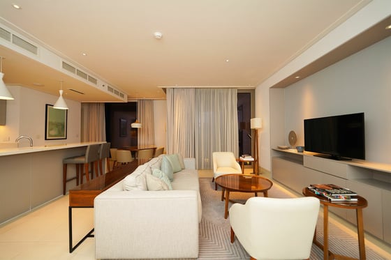 Spacious 2BR + Study | Prime Branded Living, picture 4