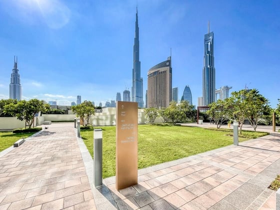 Prime Downtown Living | Featuring Exceptional 3 BR + Maid's, picture 14