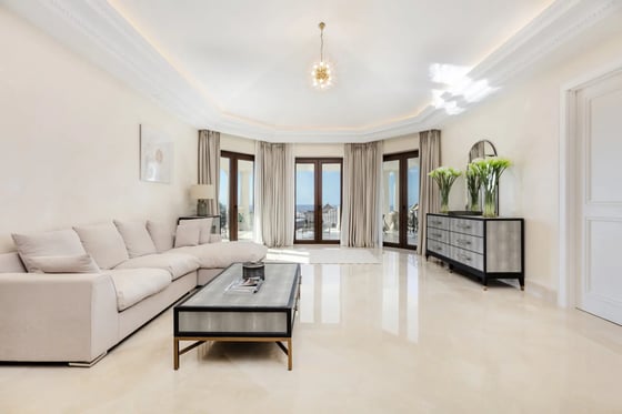 Villa in Marbella Golden Mile, Marbella With 24h Security, picture 13
