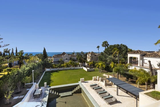 Villa in Marbella Golden Mile, Marbella With 24h Security, picture 5