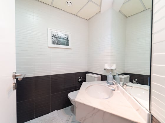 Upgraded | Marina View | Furnished......, picture 9