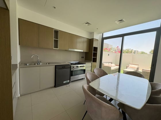 Single Row | Prime Location | Tenanted.., picture 3