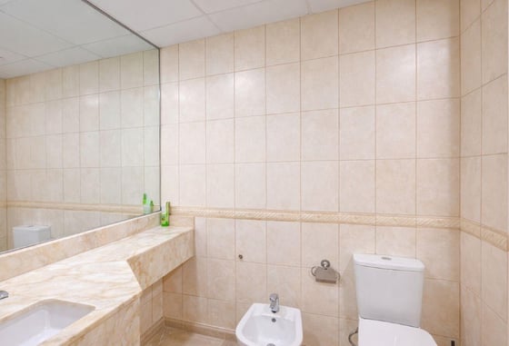 Spacious 4-bedroom apartment with a maid’s room for sale, picture 9