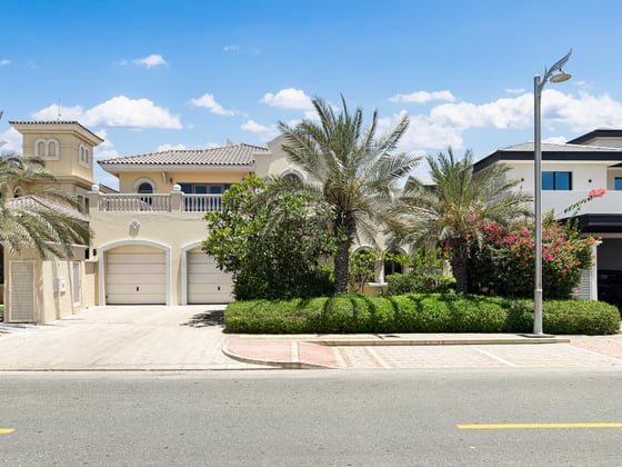 Partially Upgraded | Premium Location | Immaculate, picture 1