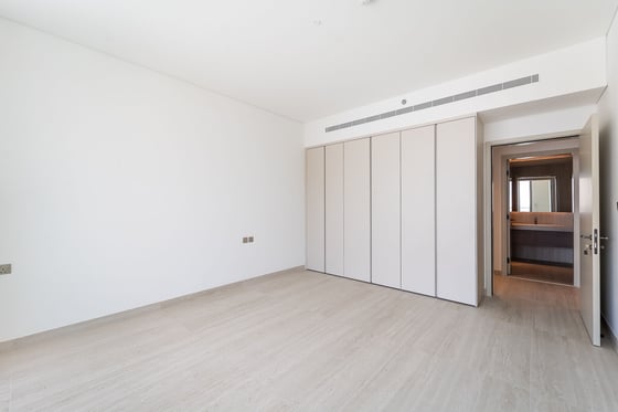 Exclusive Unit with Full Sea and Palm Views, picture 12