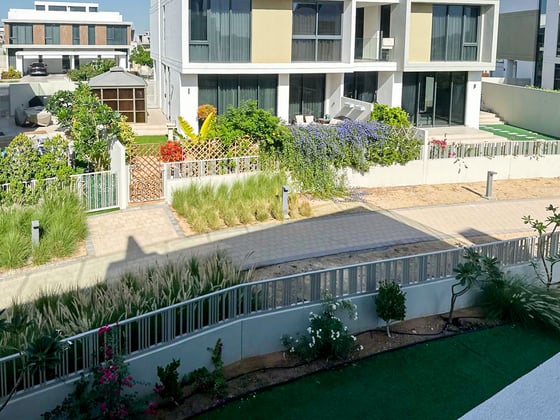 Modern Family Villa | Landscaped Garden | Golf Grove, picture 6