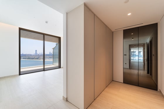 Exclusive Unit with Full Sea and Palm Views, picture 16