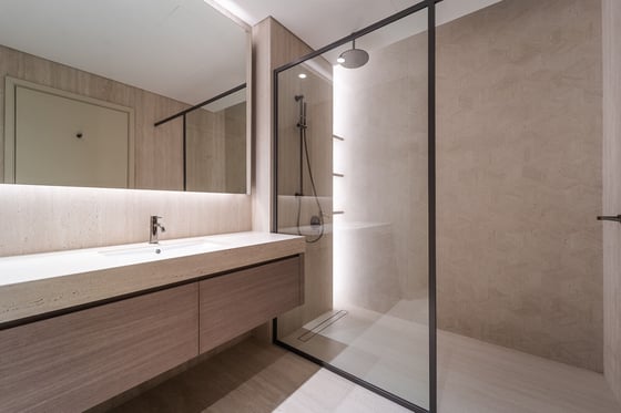Exclusive Unit with Full Sea and Palm Views, picture 19