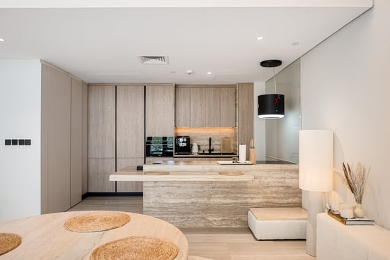 Fully Renovated | Full Sea View | Furnished, picture 3