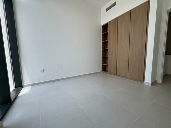 Brand New | Prime Location | Vacant....., picture 17