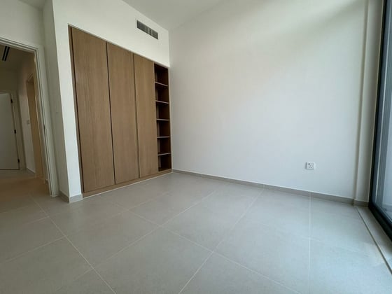 Brand New | Prime Location | Vacant....., picture 12
