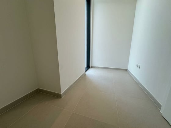 Brand New | Prime Location | Vacant....., picture 19
