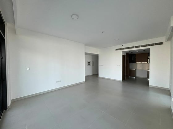 Corner Unit | Canal Views | Bright and Spacious, picture 11