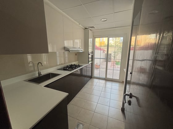 Lowest Priced 4E | Vacant  | Prime Location, picture 6