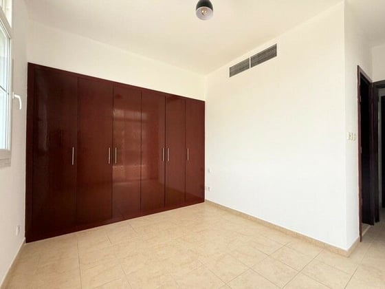 Lowest Priced 4E | Vacant  | Prime Location, picture 8