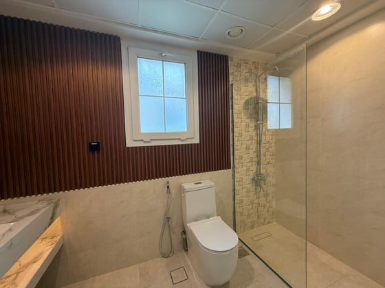Lowest Priced 4E | Vacant  | Prime Location, picture 9