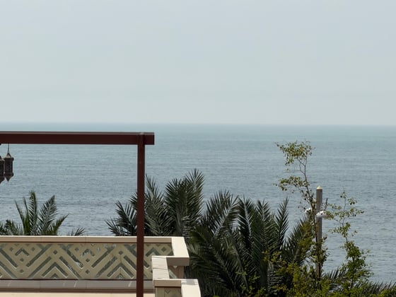 Exclusive | Vacant On Transfer | Partial Sea View, picture 11