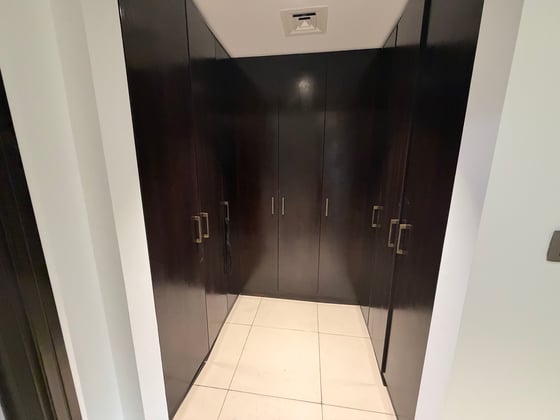Exclusive | Vacant On Transfer | Partial Sea View, picture 10