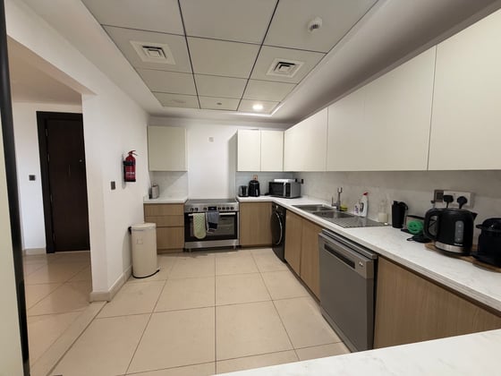 Exclusive | Vacant On Transfer | Partial Sea View, picture 5