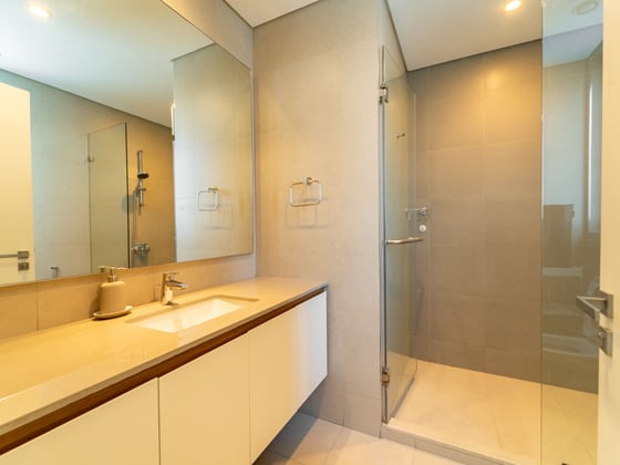 EXCLUSIVE . A Must-See Four Bedroom Upgraded TH in Camelia w, picture 17