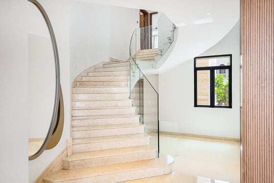 Renovated | Rare Dual View | Private Beach Access, picture 9
