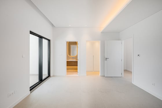 Close To Tip | Fully Upgraded | Prime Location, picture 11