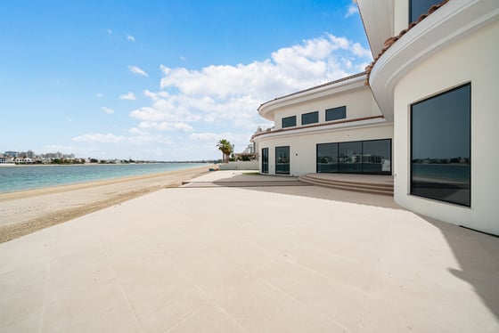 Close To Tip | Fully Upgraded | Prime Location, picture 2