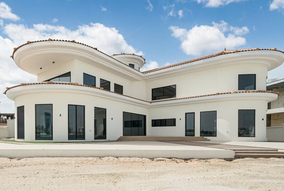 Close To Tip | Fully Upgraded | Prime Location, picture 1