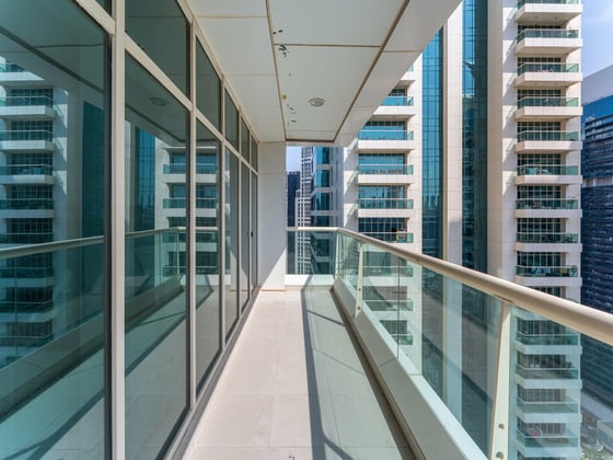 PANORAMIC VIEWS I HIGH FLOOR I UNFURNISHED, picture 13