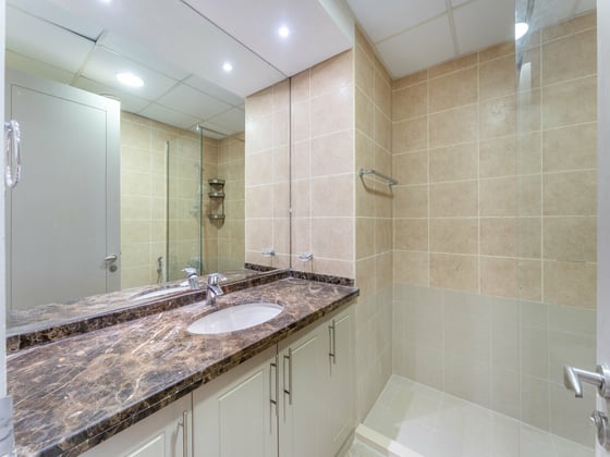 PANORAMIC VIEWS I HIGH FLOOR I UNFURNISHED, picture 17