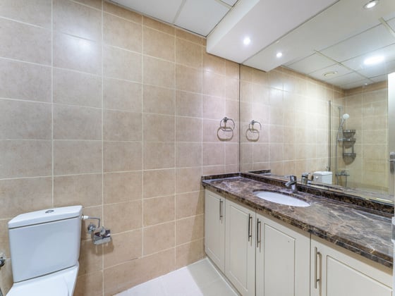 PANORAMIC VIEWS I HIGH FLOOR I UNFURNISHED, picture 18