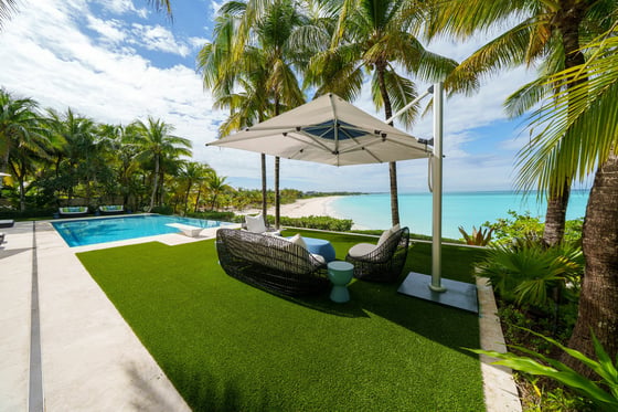 Jungle Cove, Iconic Beachfront Estate, picture 1