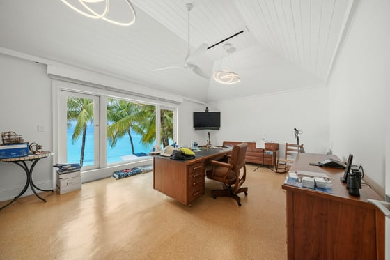 Jungle Cove, Iconic Beachfront Estate, picture 27