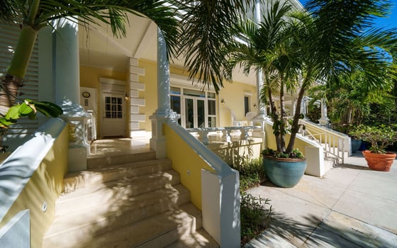 Grand Estate On Eastern Road With Seafront Land, picture 43